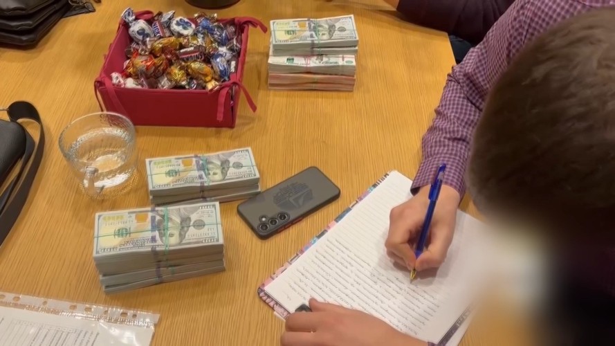 В Иркутске теневые банкиры отмыли миллиард и лишили бюджет 250 млн рублей