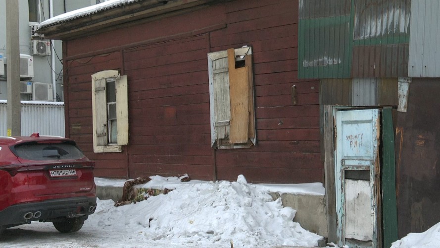 Туалет снесли вместе с соседним домом: иркутяне седьмой год живут без удобств