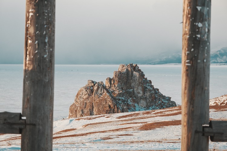 На мысе Бурхан на Ольхоне появятся зоны тишины и микрорезерваты для редких растений