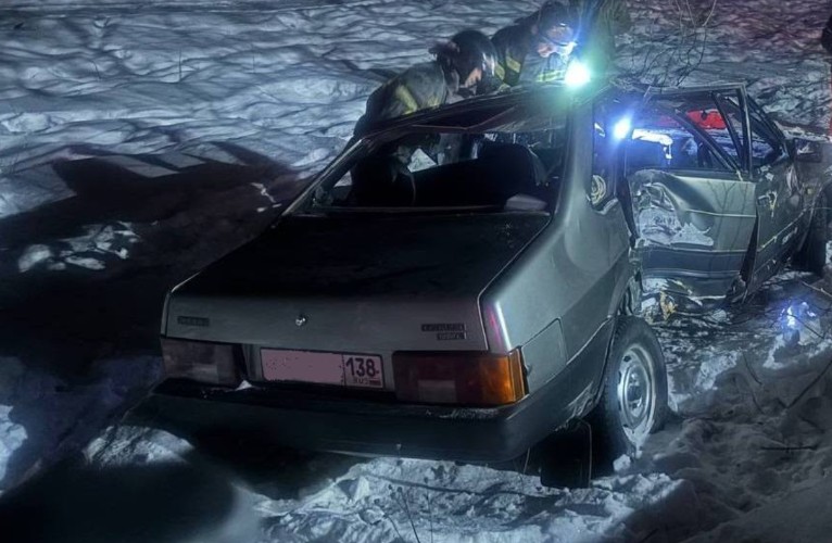 Трое детей попали в больницы после ДТП в Иркутской области