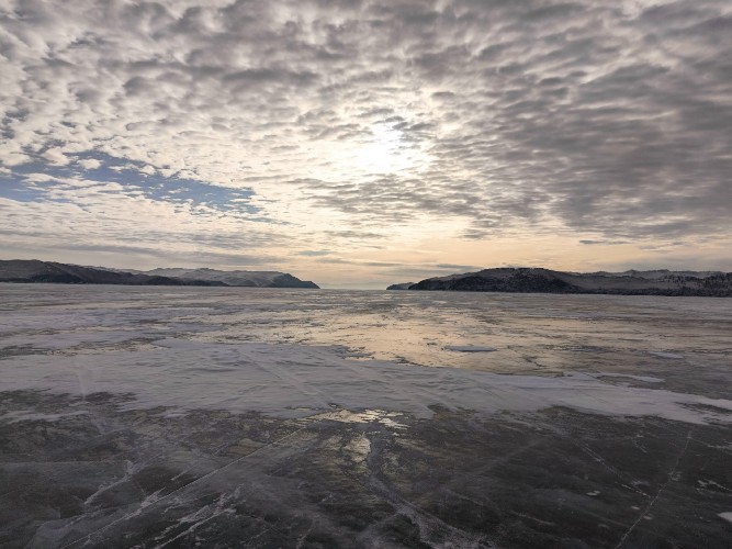 Открытие ледовой переправы на Ольхон отменили из-за новой трещины