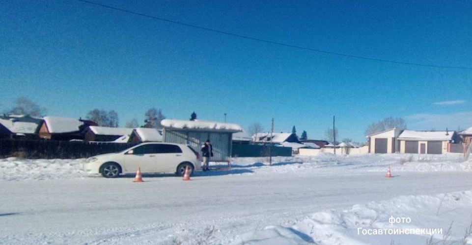 Автомобиль сбил 7-летнюю девочку на одной из улиц Зимы