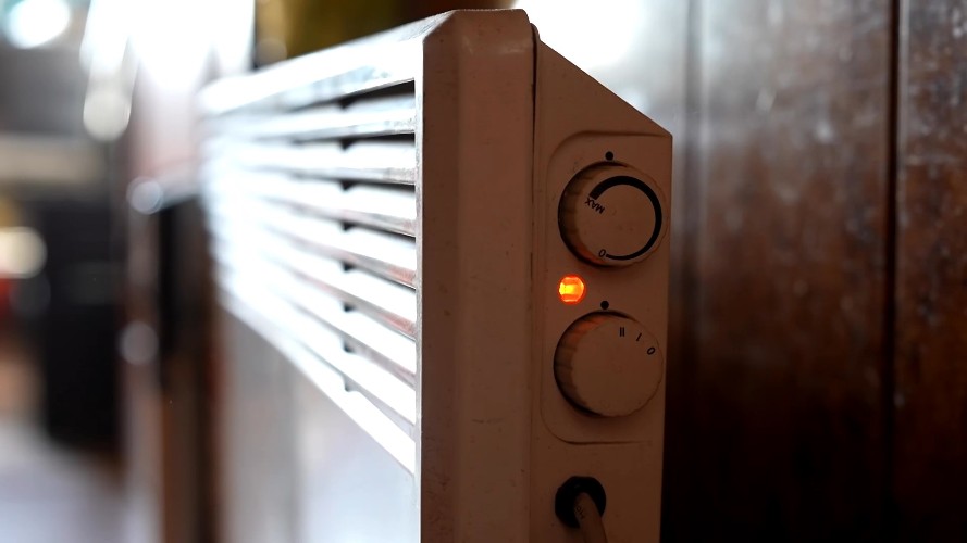 Коммуникации в 12 домах Бодайбо не получится отогреть до весны после аварии