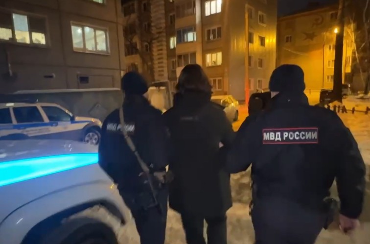 Служебный лабрадор помог задержать закладчика в Иркутске