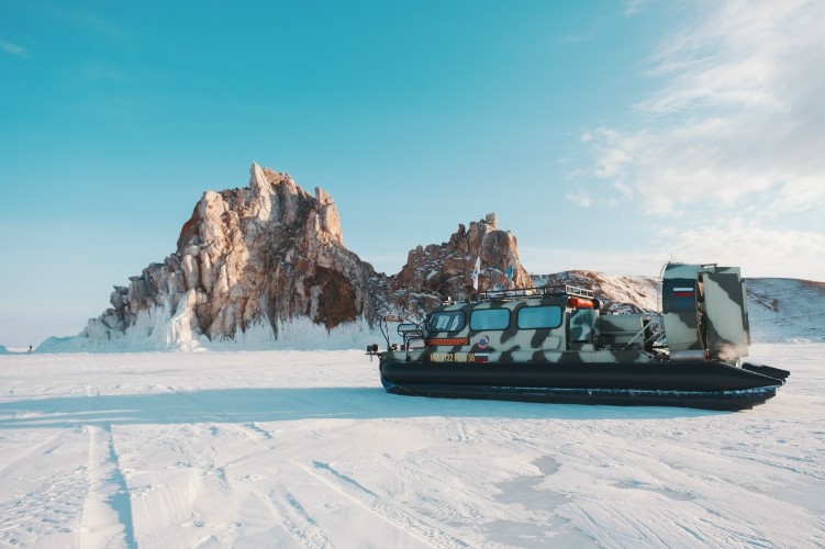 Три дня и 65 нарушений — МЧС и Росгвардия усилили рейды по льду Байкала