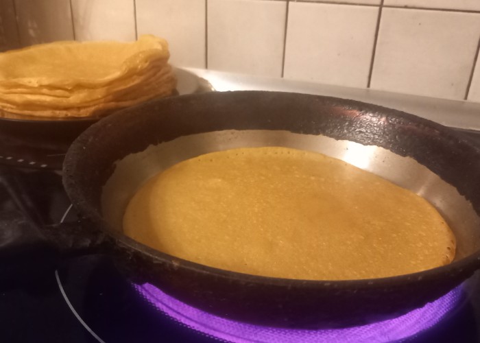 Жителям Приангарья  рассказали о самых вредных и самых полезных начинках для блинов