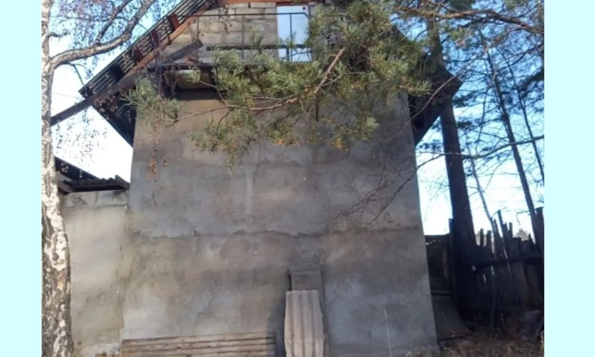 В Братске коммерсант получил без торгов участок в 225 раз больше стоявшего на нём здания