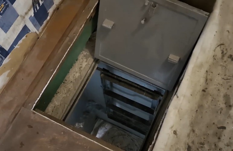 Иркутянин готовился к апокалипсису в бункере с пистолетами и томагавком