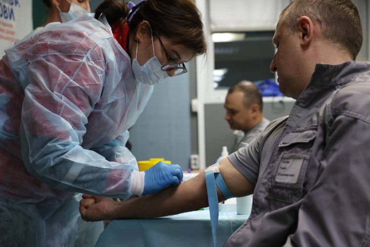 Всё больше жителей Иркутской области соглашаются стать потенциальными донорами костного мозга