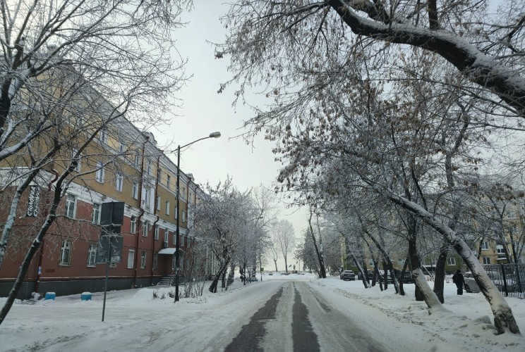 Метели и порывы ветра до 20 м/с ожидаются в Приангарье в предстоящие выходные