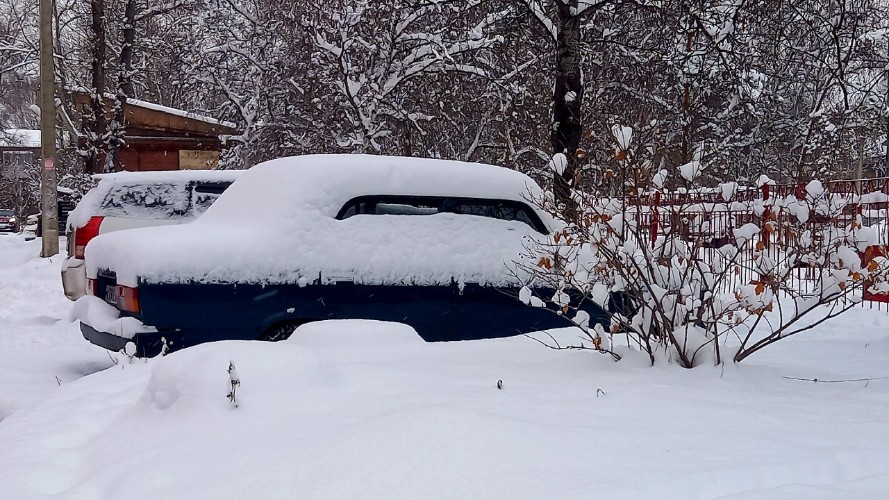 Иркутянин с инвалидностью три года бьётся за гараж у дома