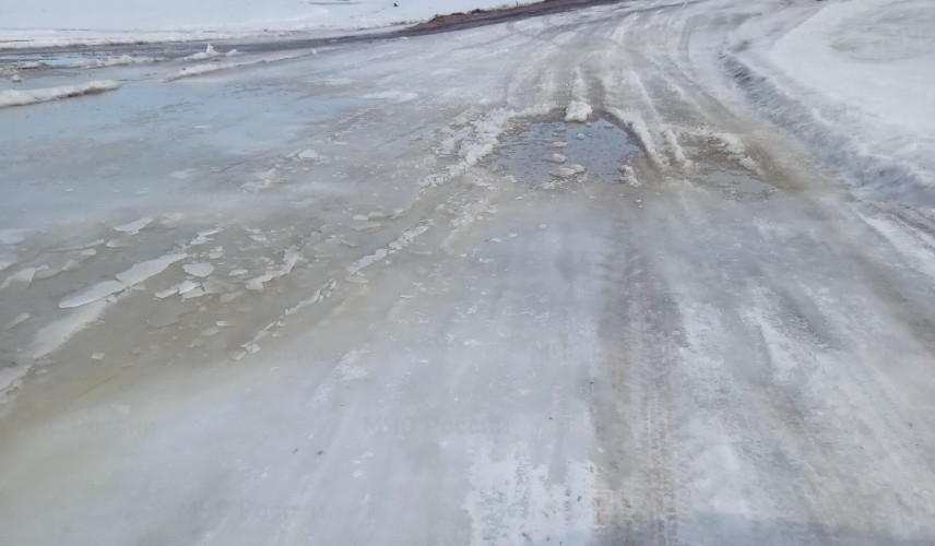 В Боханском районе закрыли ледовую переправу через Ангару