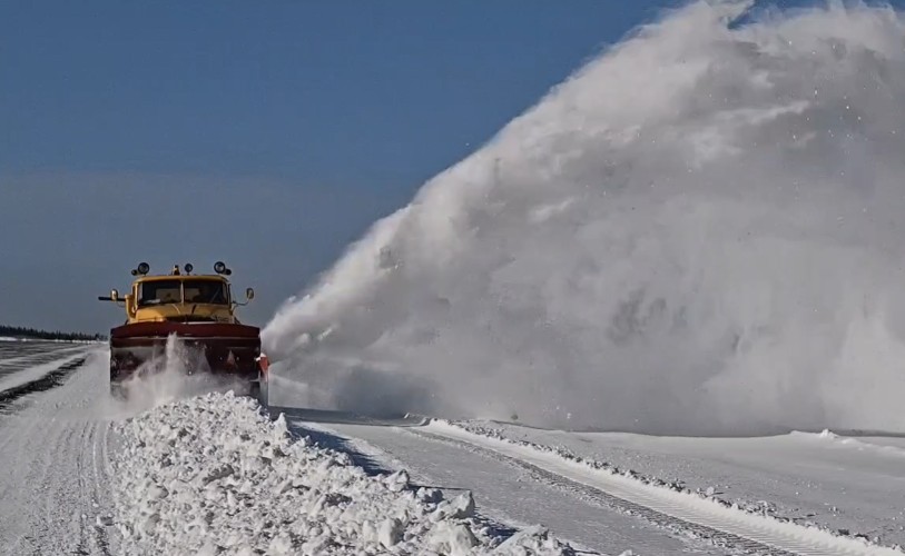 На 47% больше снега по сравнению с прошлым годом вывезли с лётного поля аэропорта Братска