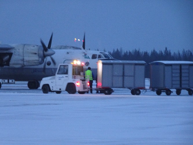 Более миллиона рублей долга по зарплате выплатили сотрудникам авиакомпании «Ангара»