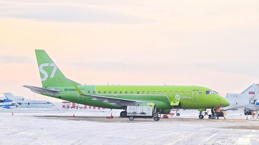 Рейс в Иркутск задержали в аэропорту Братска из-за неисправности самолёта 22 марта