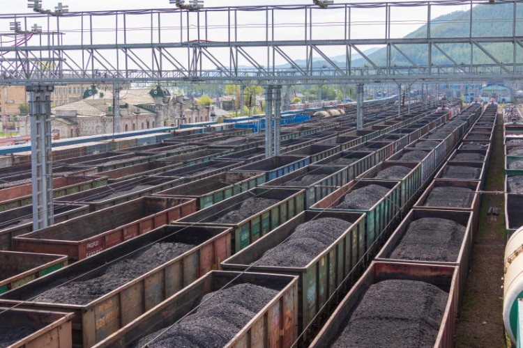 Более 4 тысяч дополнительных вагонов привлекут в Иркутской области для северного завоза грузов