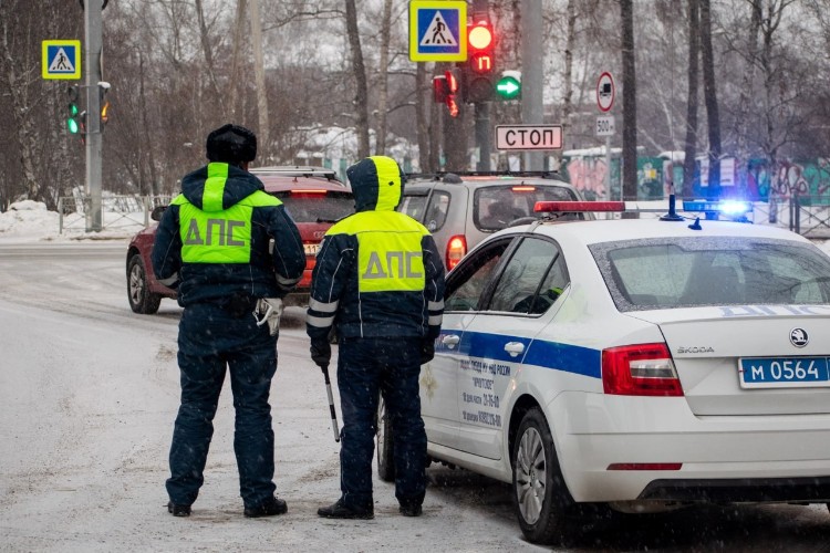 Четверых водителей без прав задержали во время рейда в Иркутске