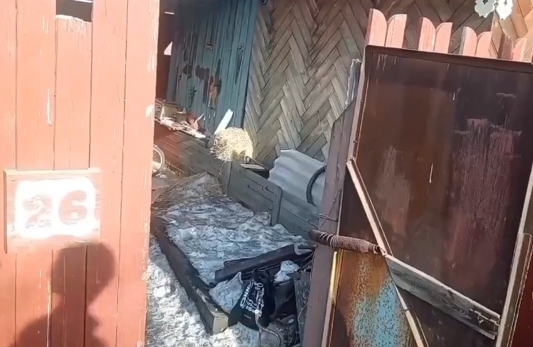 Полицейские из Шелеховского района спасли пожилую женщину из горящего дома