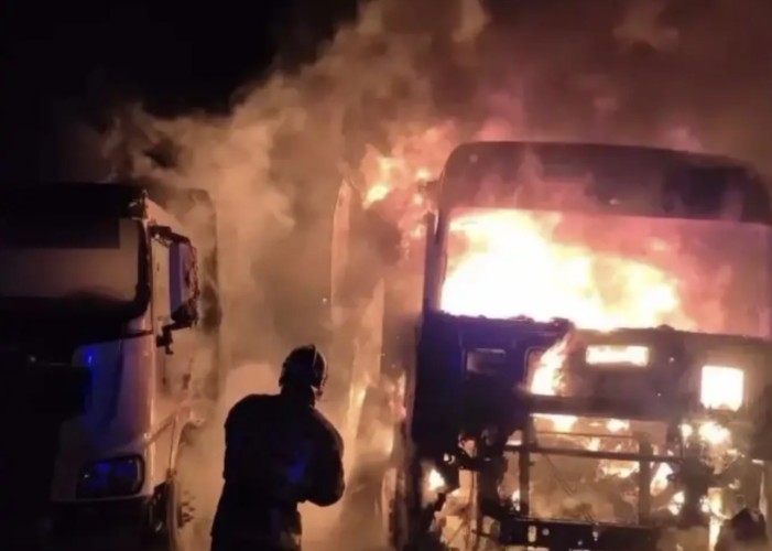 Дальнобойщик сгорел заживо в кабине большегруза в Ангарске