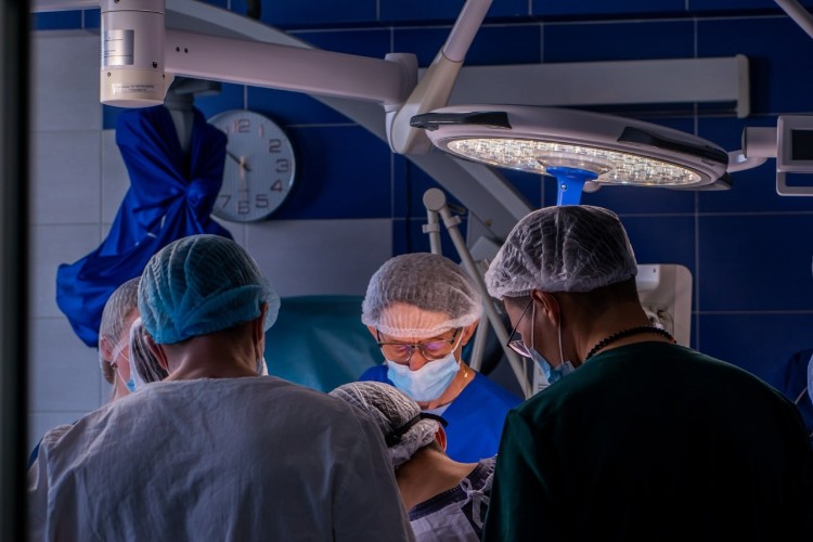 Хирурги из Иркутска и Санкт-Петербурга прооперировали четверых детей с тяжёлыми пороками сердца