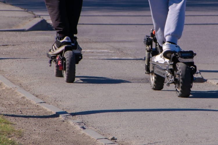 Владельцев электросамокатов в Приангарье обяжут получать госномера