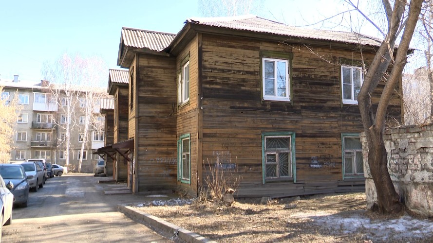 Дом коммунальных проблем доживает свой век в центре Иркутска