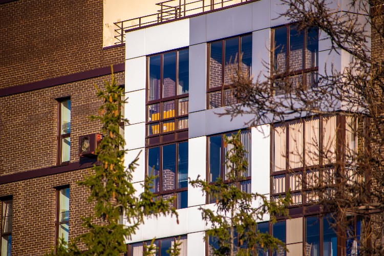 Промышленники запускают жилищные программы, чтобы удержать кадры