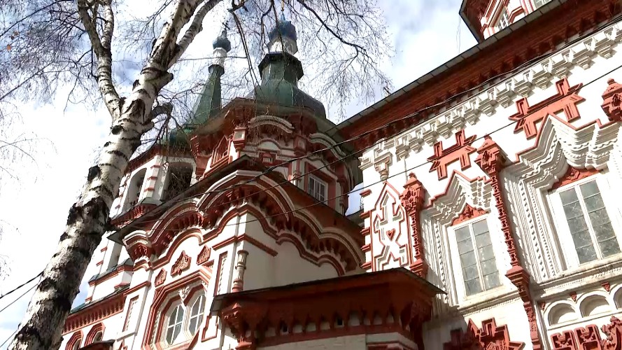Крестовоздвиженская церковь в Иркутске разрушается