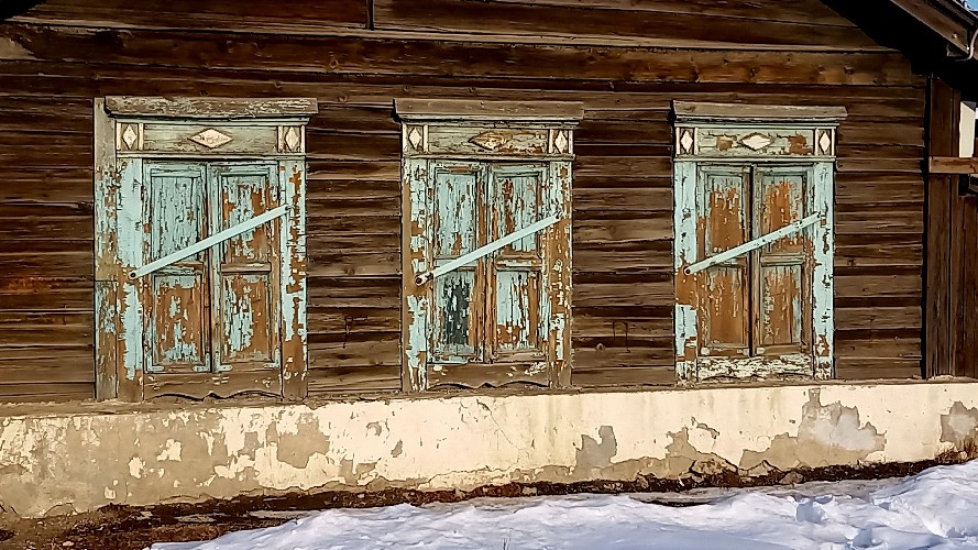 Привести в порядок фасады 19 зданий в центре Иркутска обязали собственников