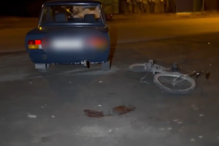 В Нижнеудинске ВАЗ сбил 12-летнего велосипедиста на пешеходном переходе