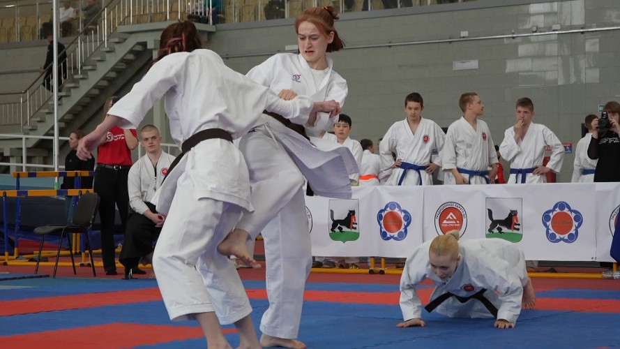 В Иркутске прошёл международный турнир по традиционному каратэ «Эволюция кумитэ»