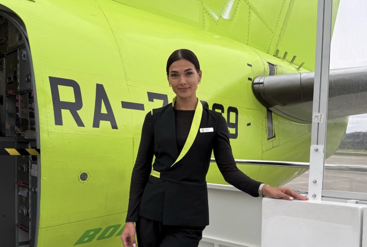 Бортпроводница из Иркутска вышла в полуфинал конкурса «Топ стюардесс — 2026»