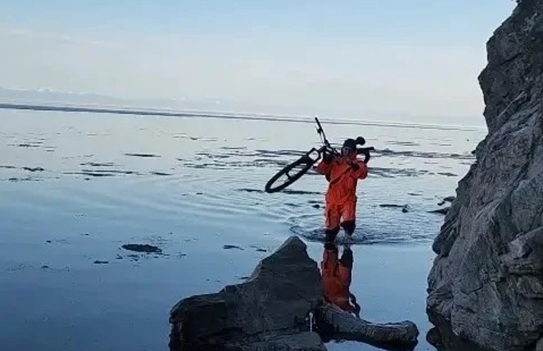Туриста насмерть засыпало камнями на Большой байкальской тропе