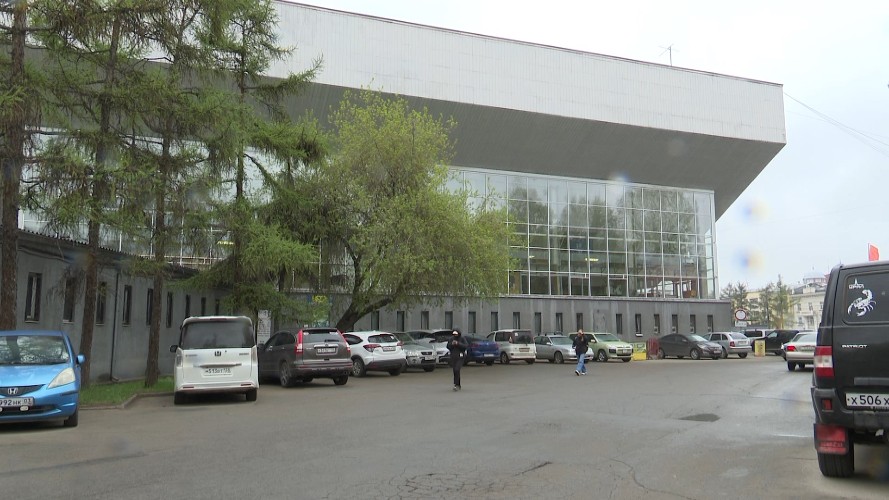Иркутяне выступают против возможной застройки малого поля стадиона «Труд»