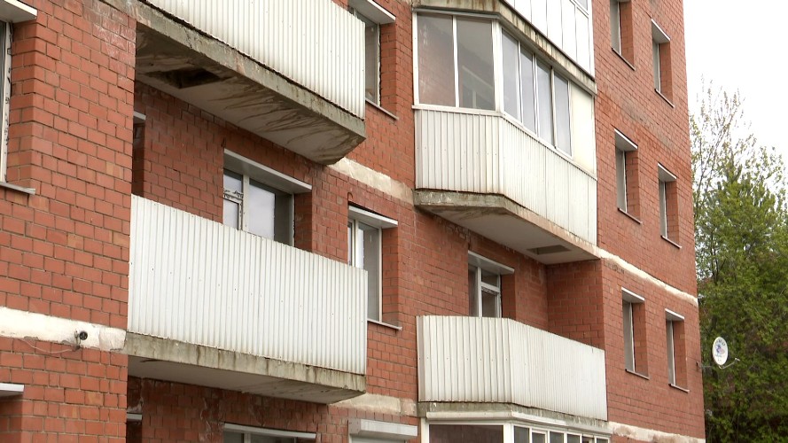 Жители многострадального дома на Пискунова в Иркутске получили извещения о выселении