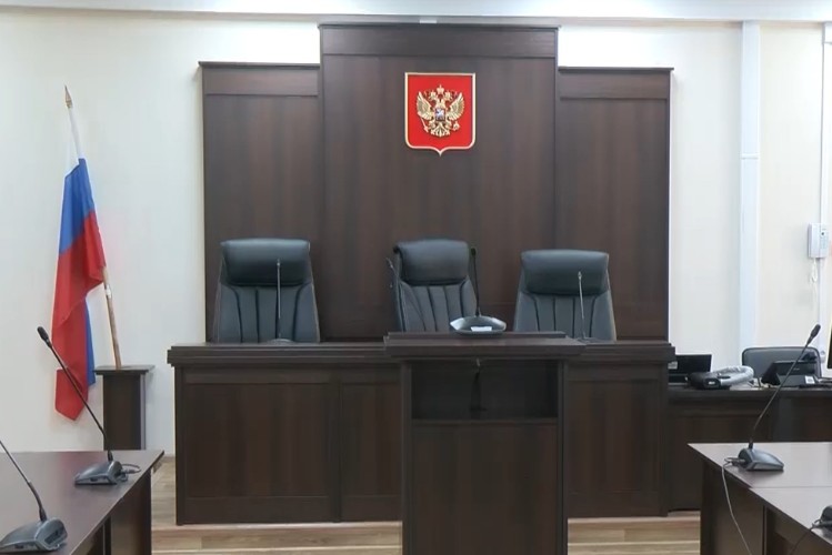 Иркутянин попытался отсудить у стоматологии более 2 миллионов рублей