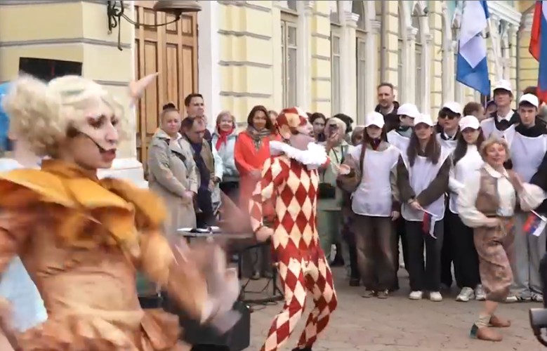 «Театральный поезд» с артистами из Улан-Удэ и Читы приехал в Иркутск