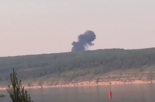 Сверхзвуковой бомбардировщик ТУ-22М3 упал при заходе на посадку в Иркутской области