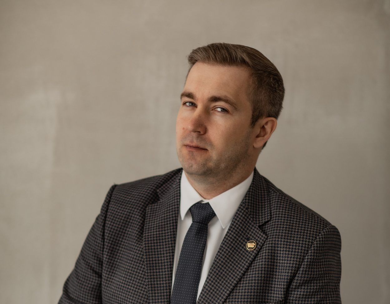 Финам