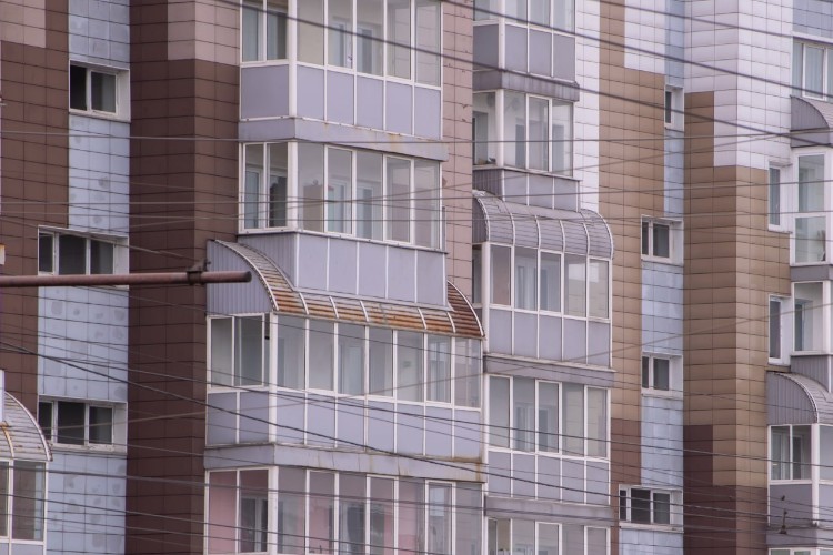 Мать будут судить за оставление двух детей без присмотра в Иркутске
