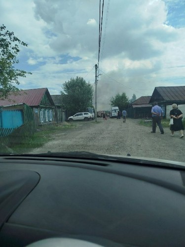 Три дома горят в Жилкино в Иркутске