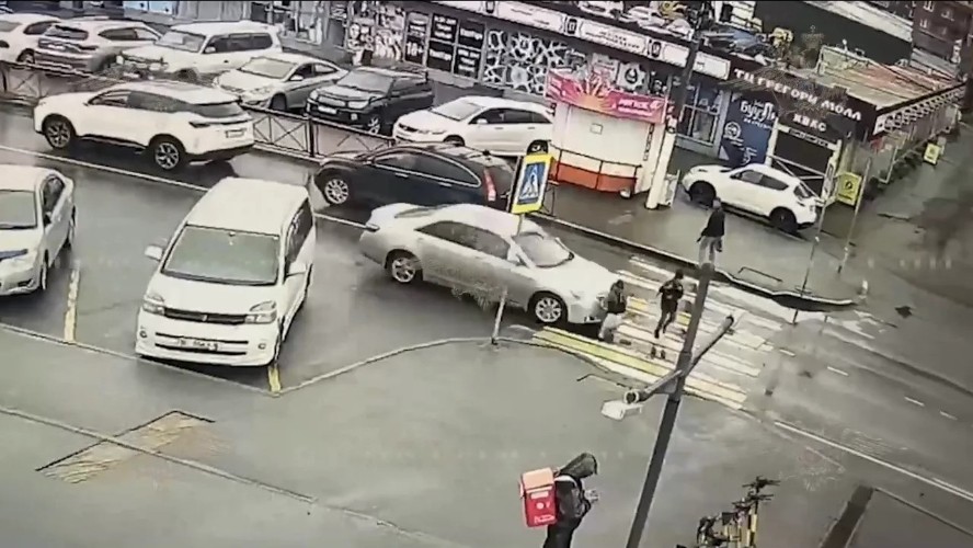 В Иркутске арестовали на 14 суток сбившего двух детей мигранта