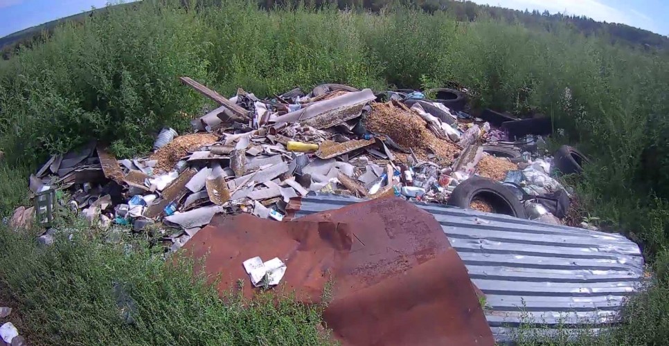 Незаконную свалку с гектар нашли на сельхозземлях в Боханском районе
