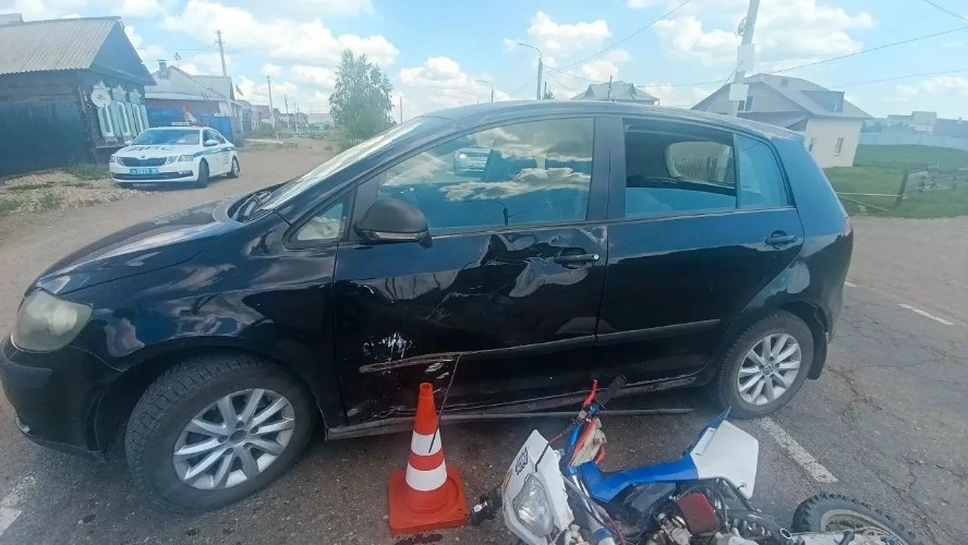На мать 13-летнего мотоциклиста завели уголовное дело после ДТП на питбайке в Урике