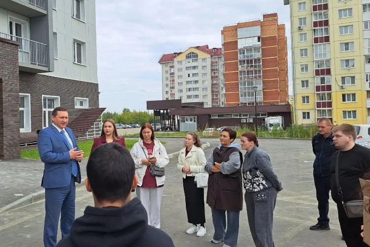 Дождались! 39 детей-сирот из Иркутской области получили новые квартиры