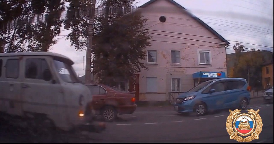 В Слюдянке школьник попал под колёса УАЗа