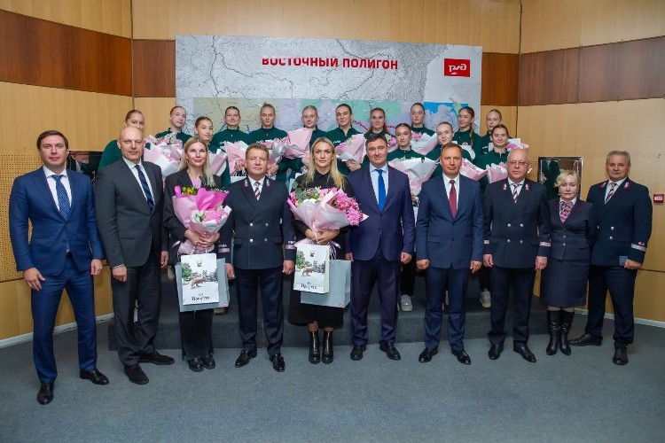 Иркутский клуб "Локомотив-Ангара" начал сезон в обновлённом составе