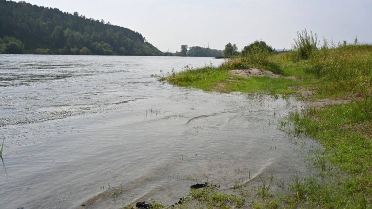 Из-за подъёма уровня воды в Иркуте в двух округах Иркутска введён режим повышенной готовности