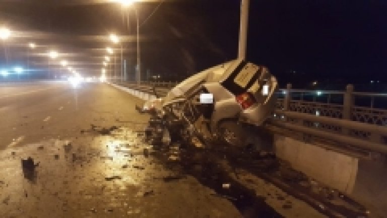 ТРИ ЧЕЛОВЕКА ПОГИБЛИ В ДТП НА ИРКУТНОМ МОСТУ