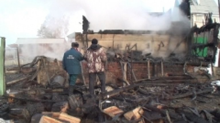 Женщина и двое детей погибли при пожаре